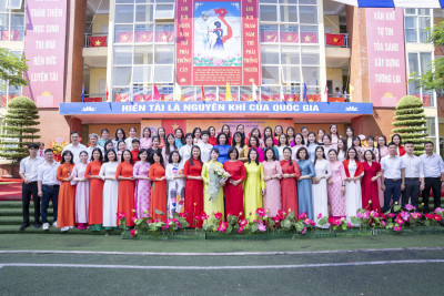 TRƯỜNG THCS VĂN KHÊ LONG TRỌNG TỔ CHỨC LỄ KHAI GIẢNG NĂM HỌC 2025–2026